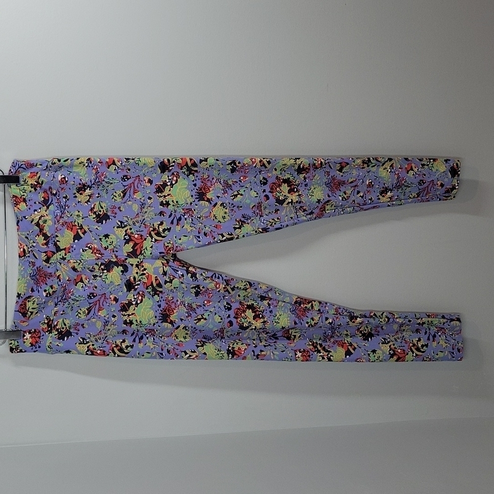 lularoe tall & curvy purple floral High Waisted printed leggings
